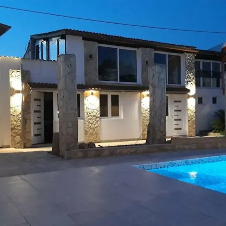 Azzurro Mare Apartment Pula